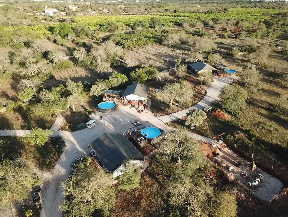 Ses Quinta Luxury Safari Tents Paderne Exterior photo